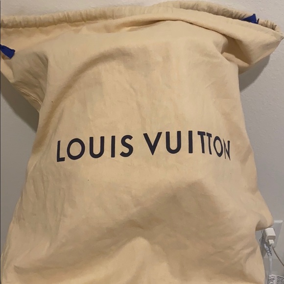 Louis Vuitton Men’s Backpack “zack” - Picture 12 of 12